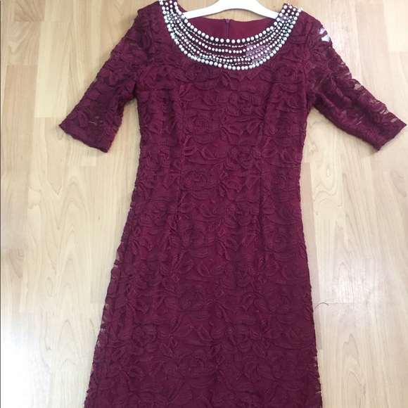 Burgundy lace lined dress size M - Picture 5 of 10